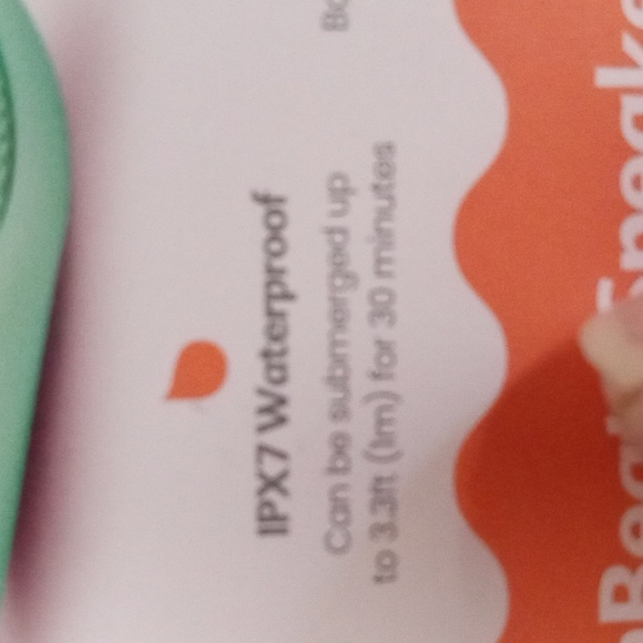 Little Bluetooth speaker - Picture 5 of 5